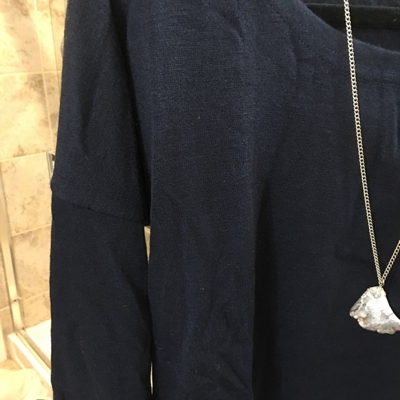 NWOT Size Large Women’s Light Pullover Sweater Top - Picture 3 of 4